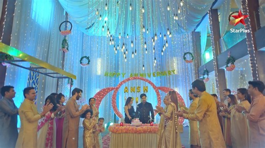 398K views · 16K reactions | Ansh aur Piya ke paas aa raha hai ek bada toofan! Aakhir aisa kaun hai jisne li hai Ansh ke ghar mein entry? Iss Dilchasp Kahani ko Jaanne ke liye dekhiye #Nazar! #starplusoriginal #nazar #mohana #monalisa #ansh #eyes #thriller #love #comedy #show #serial #moments #daily #episode #highlights #fun #supernatural #favourite #explore #drama #viral #trending #family #trp #facebookpost #facebook | StarPlus | Facebook