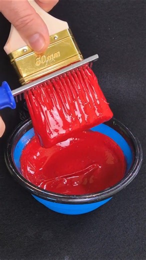 ASMR red paintbrush cleaning (smooth & crunchy drips ❤️) #asmr #satisfying #redpaint #shorts