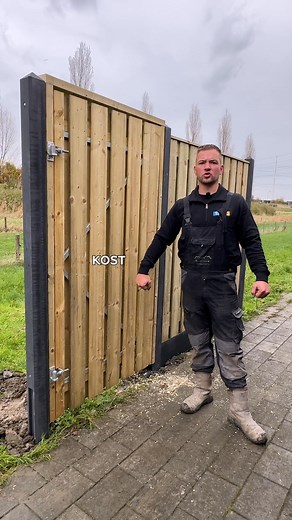Dit kost een schuttingpoort zoals deze... #schuttingstunters #schuttingpoort #kosten | Schuttingstunter.nl
