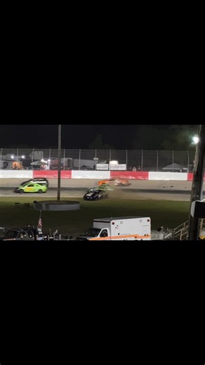 Opening lap spin | Speedway Highlights