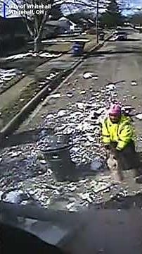 Terrifying! Video showed when an improperly discarded oxygen tank exploded inside a garbage truck