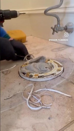 Replacing Broken Toilet Flange #plumber #plumbing #pvc #howto #diy