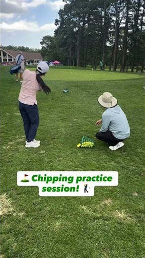 ⛳ Chipping practice session! 🏌️‍♂️