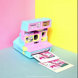 Happy #InternationalFriendshipDay besties! 🌈💞 Add the new limited edition Hello Kitty and Friends Polaroid to your collection today 📸: https://bit.ly/2WENxsD Want to win it? Follow @hellokitty on Instagram to learn how! | Hello Kitty