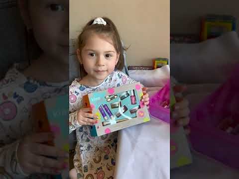 Best Kids Makeup NON TOXIC! Unboxing Klee Girls Makeup Kit!