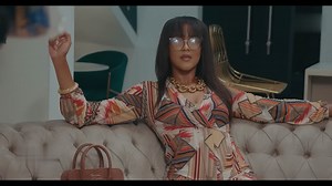 324K views · 20K reactions | Le destin d’un pauvre chauffeur de bus bascule le jour où une riche femme intelligente croise sa route et lui propose un mariage contre 10 millions… alors que sa petite amie est enceinte de sept mois LA SUITE ICI https://tr.ee/gvGBb2 | Nolly Films TV | Facebook