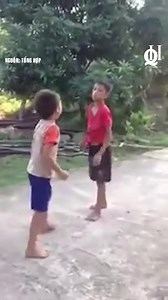 86K views · 2.5K reactions | Kẻ tám lạng, người nửa cân!! Phải nói trận này đáng được xứng danh là "El Clasico" của Việt Nam, được viral đến tận bây giờ =))))) | Quoc Huy Entertainment | Facebook