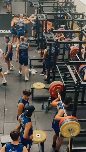 Training at Gold Coast Titans for the final leg of our Australia tour! 🤝🇦🇺 | Warrington Wolves