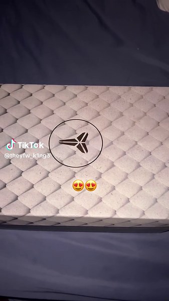 Kobe 6 Blue Ice Basketball Shoes Review