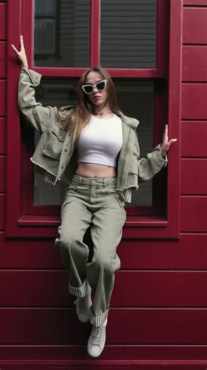 I8 Woman: Redefining Urban Fashion and Denim Culture