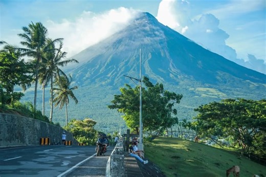Phivolcs raises Mayon Volcano to alert level 3 | ABS-CBN News
