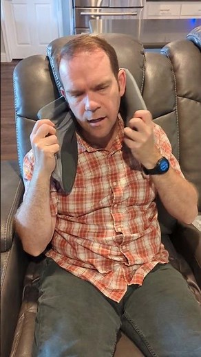 Trtl Plus Travel Pillow Review #travelpillow #travelreview