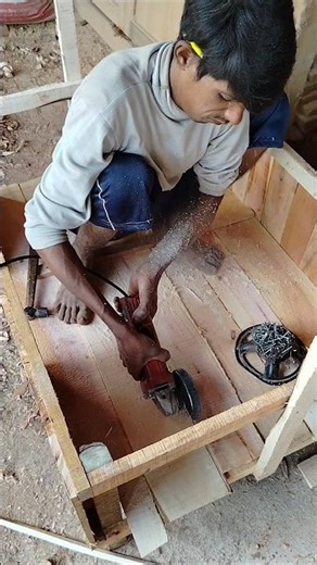 wood cutting by hand & machine