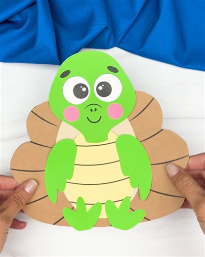 Disguise the turkey as a cute turtle with this craft! Snag the printable 👇 | Simple Everyday Mom