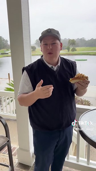 Turn Dog Review: Old South Chili Cheese Dog