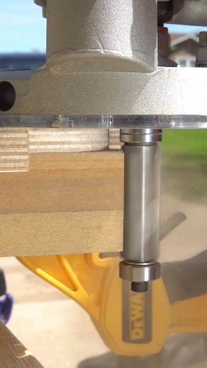 Flush Trimming with 4 Flute Flush Trim Bit