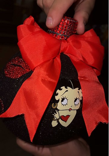 In love w this Betty Boop buzzball I made 🥹😍 dm me if interested to order 🫶🏼 #buzzballzbiggies #buzzball #decoratedbottle #glitterbuzzballz #bettyboop #bettyboopbuzzball #bettybooplovers #blackglitterbuzzball #bottledecoration #fyp #explore #foryoupage #buzzballzbirthday #buzzballz4life
