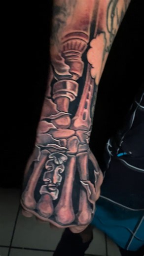 Freehand tear out action on Geddy by Dave ! 📍Daytona hardcore tattoos ! If you’re looking for large-scale, bright bolt work that hits with power and detail, THIS is your artist. Custom pieces • Bold concepts • #DaytonaBeachTattoo #DaytonaTattooArtist #FloridaTattooArtist #CentralFloridaTattoo #DaytonaBeachInk #FloridaTattooShop | Daytona Hardcore Tattoo