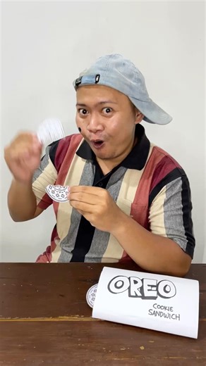 when you have an oreo trick for your friend😃🤣