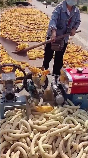 Making process of puffed corn food with a specialized machine