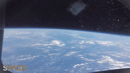 Time-Lapse Of Artemis 1 Spacecraft Re-Entering Earth Atmosphere - video Dailymotion