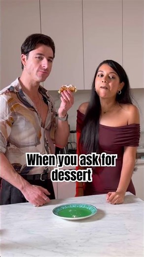 I take my cannolis over easy 😮‍💨 #crunchy #cannoli #dessert ‪@donutdaddy‬