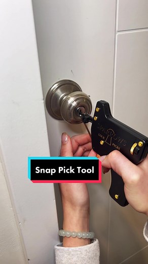 Expert Lockpicking Techniques by a Tradesman Dad on TikTok