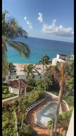7.6K views · 249 reactions | La vie est Beau à SAINT MARTIN ... SAPPHIRE BEACH CLUB RESORT | Francky Vincent Music | Facebook