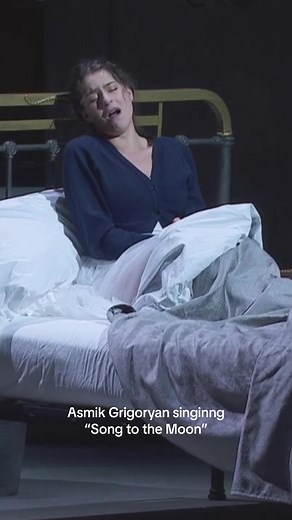 Great opera aria ✨#operasingersoftiktok #theatreblogger #opera #operaworld #singing #operasinger #songtothemoon #rusalka #operaaria