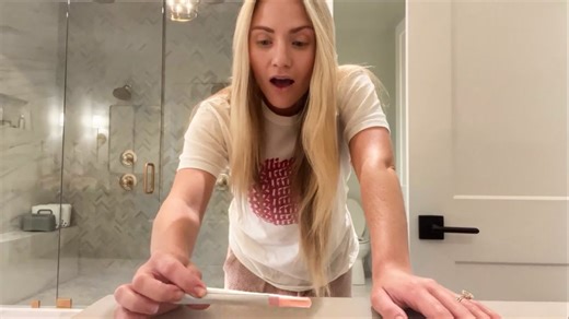 Savannah announces baby #5 pregnancy news
