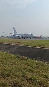 2.8K reactions · 52 shares | SPICEJET - Boeing 737 - ( Airasia Air Bus -320 ) | Airlines Flight Vlogs | Facebook