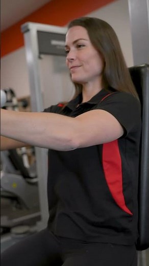 Hammer Strength Pec Fly Demonstration