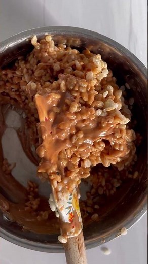 Healthy Peanut Butter Rice Krispie Treats