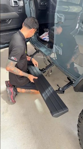 Jeep PowerStep Installed | Electric Side Steps Upgrade