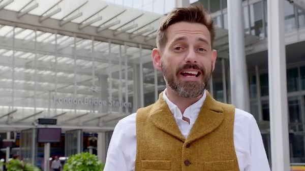 The History Of The London Bridge | Tim Dunn | Full Train Documentary