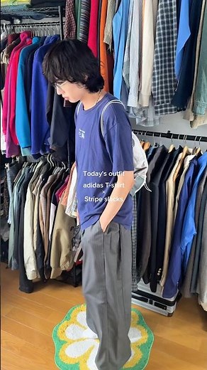 このadidasのTシャツを古着屋で見つけた時テンション上がりました。スポーツブランドのTシャツはスラックス合わせがち。#夏コーデ #adidas #古着コーデ #tシャツ #シティボーイ