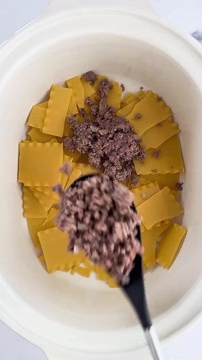 Make restaurant-quality meals at home, with the Crock-Pot® Slow Cooker with Sous Vide. Easy to create perfectly cooked meals. | The Crockpot Brand