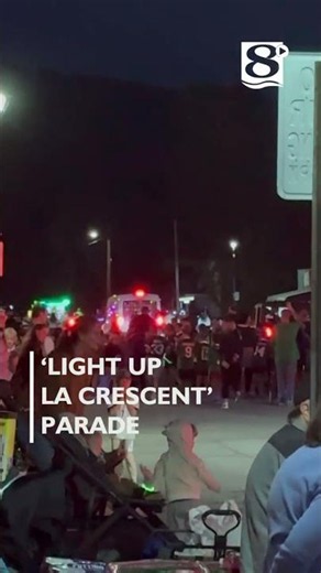 'Light Up La Crescent' Parade
