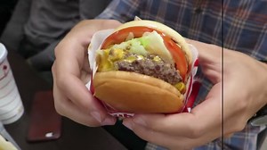 This is what happens when you eat In-N-Out for the first time. Tears are involved. | BuzzFeed News
