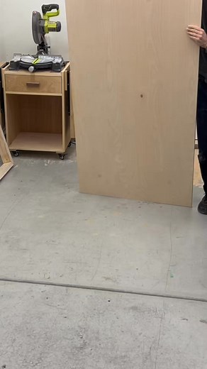 This folding workbench is pretty gosh darn convenient. | Home Decor Ideas