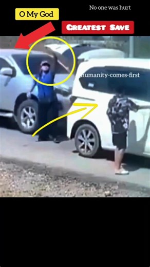 Ya Allah☝️Greatest Save.😱❤️💯 #shorts #status #respect Family Meets Car Crash On Highway