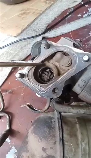 46K views · 796 reactions | Turbo Failure... for sharing only.... Possible Causes 1. Birit birit to the max sabay patay agad makina... 2. Worn engine oil 3. Coolant passage sa turbo nagbara na due to tubig ang ginagamit instead ng coolant.. 4. Overheat engine.. 5. Inaway ni Misis... 6. Nasermunan ng Byenan.... Credit to the real owner.... Harry Bradfit Te | Master Garage Philippines | Facebook