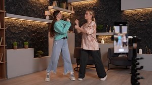 Beautiful Teen Girls Dancing Hip Hop Stock Footage Video (100% Royalty-free) 1097981749 | Shutterstock