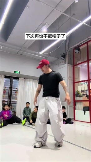 Teacher's Unintended Lesson Turned into Hilarious Art Adventure