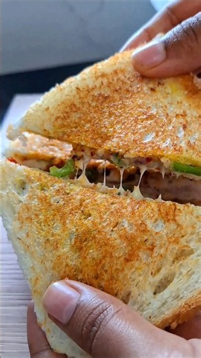 Easy Cheesy Bread Pizza Sandwich 🥪#shorts #recipe #foodie