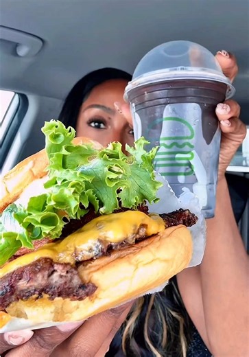 Dubai Chocolate Pistachio Shake Review — First Taste Experience