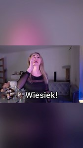 U cioci na imieninach... | On vs Ona