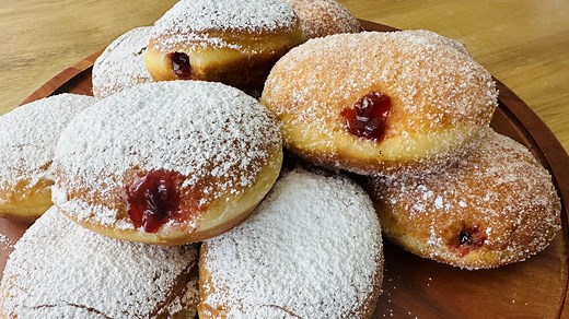 Raspberry-Filled Polish Paczki (Doughnuts) Recipe - Tasting Table