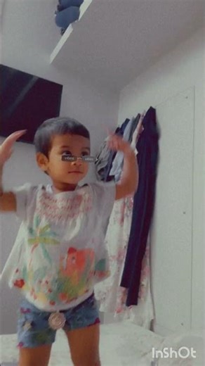 how to remove the glasses?🤣 #baby #babygirl #babyshorts #toddler #toddlerfun #glasses #snapchat