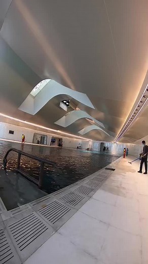 Exploring the World's Deepest Swimming Pool in Dubai